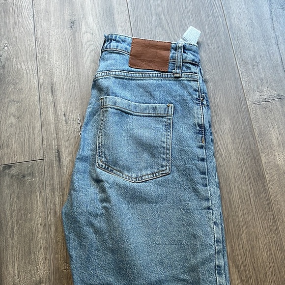 Zara Hight Rise Slim Fit - Picture 4 of 4